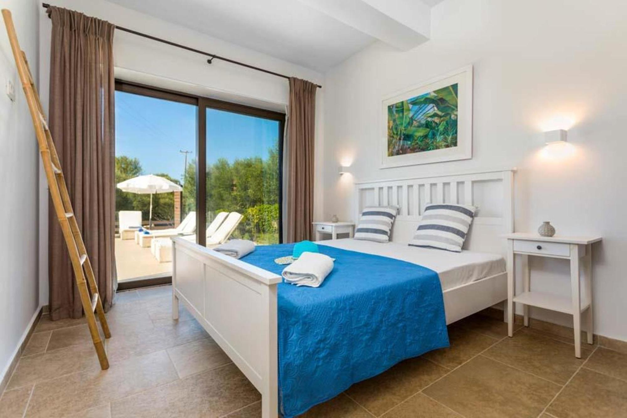 Astarte Villas - Petra Elia Private Villa With Pool Plános Dış mekan fotoğraf